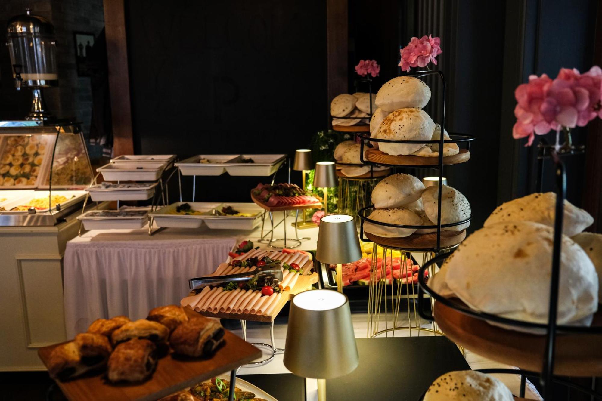 Peninsula Boutique Hotel Constanta Ngoại thất bức ảnh