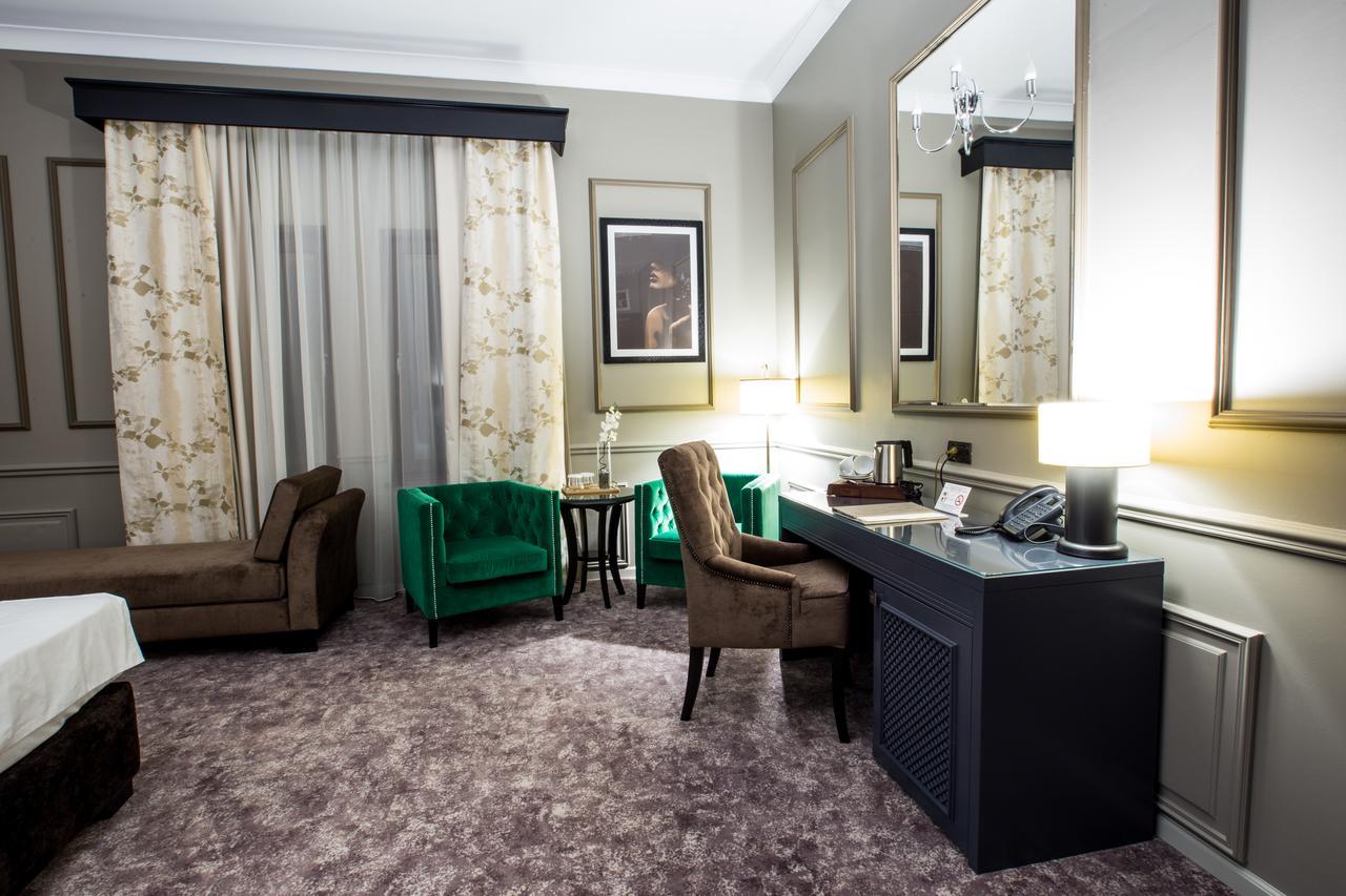 Peninsula Boutique Hotel Constanta Ngoại thất bức ảnh